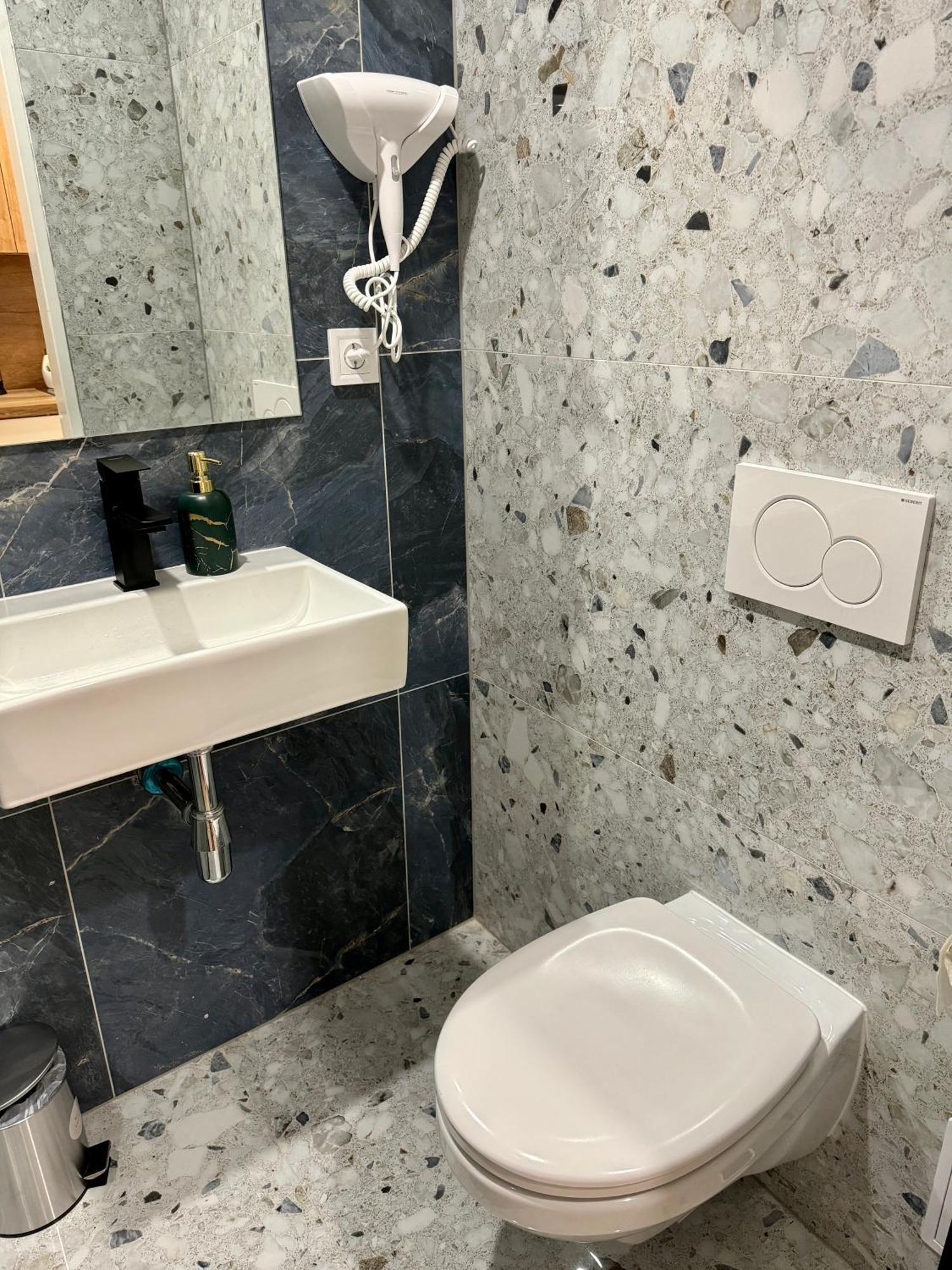 פראג Zitna Downtown Apartments מראה חיצוני תמונה
