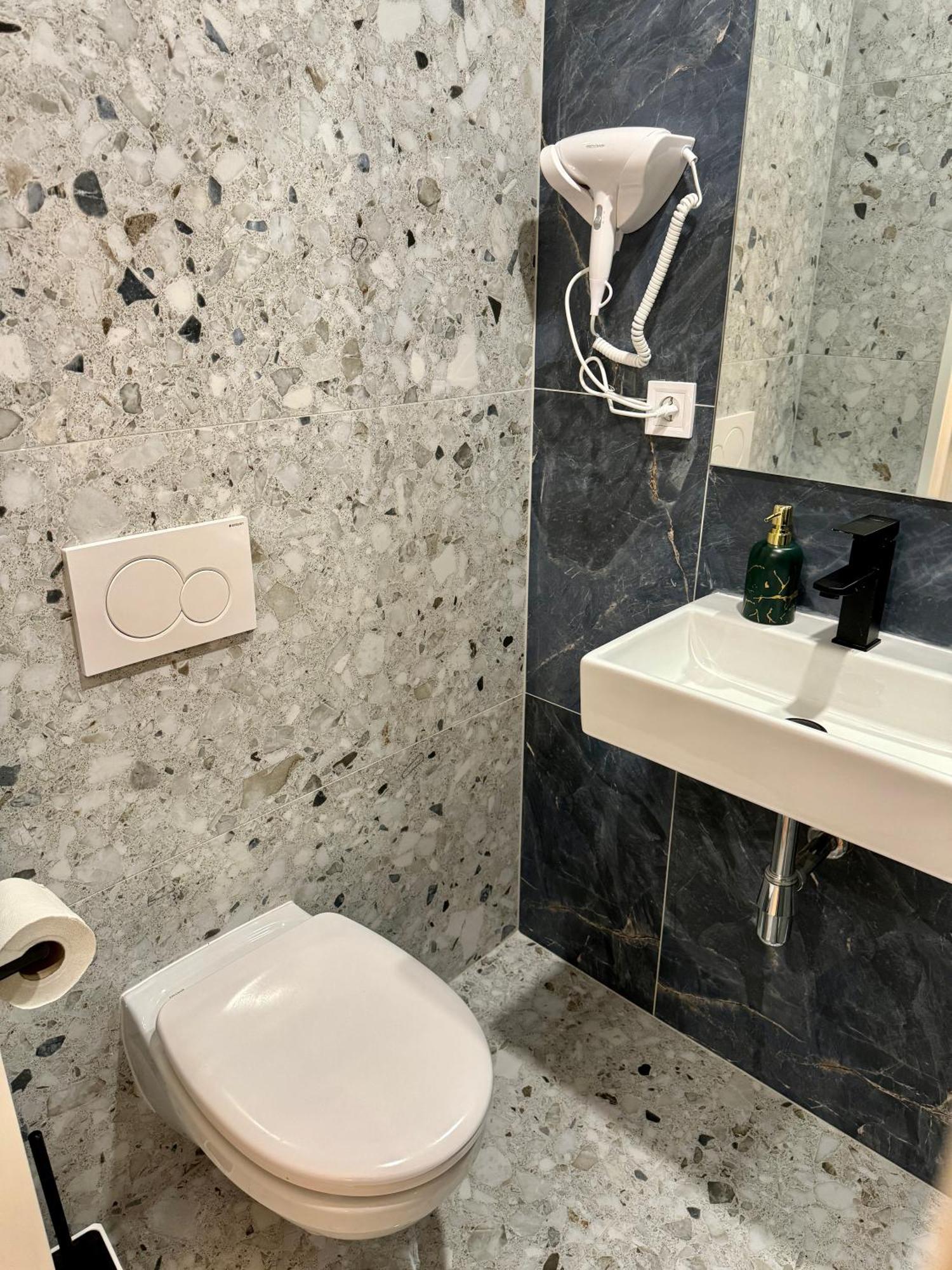 פראג Zitna Downtown Apartments מראה חיצוני תמונה