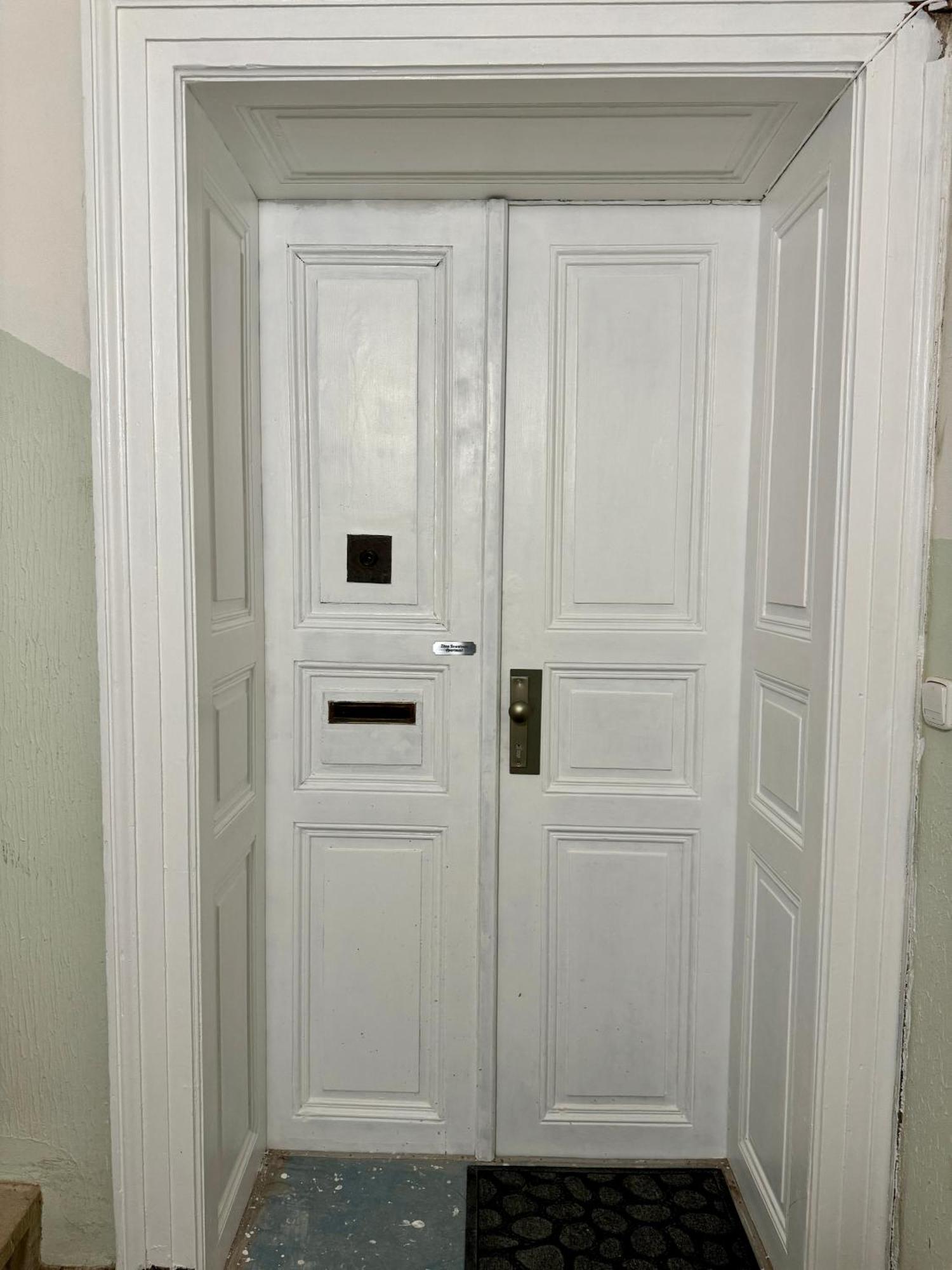 פראג Zitna Downtown Apartments מראה חיצוני תמונה